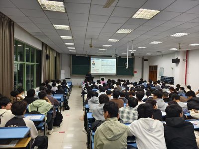 行业导师进课堂——恒军动力技术顾问为昌航学子启迪职业生涯